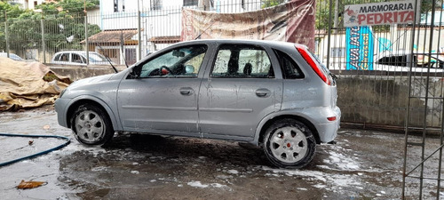 Imagem 3 de 4 de Chevrolet Corsa 2005 1.8 Maxx Flex Power 5p