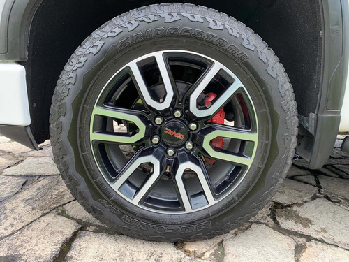 Imagen 11 de 15 de Gmc Sierra At4 5.3 L V8
