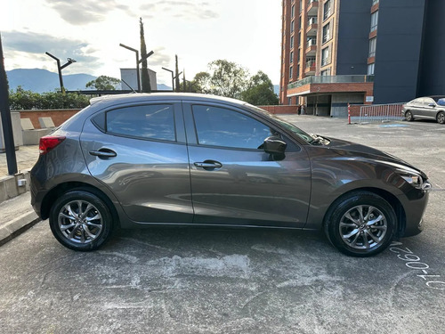 Mazda 2 1.9 Touring