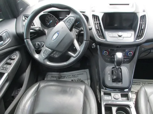 Ford Escape Titanium 4x4 2000cc At Aa