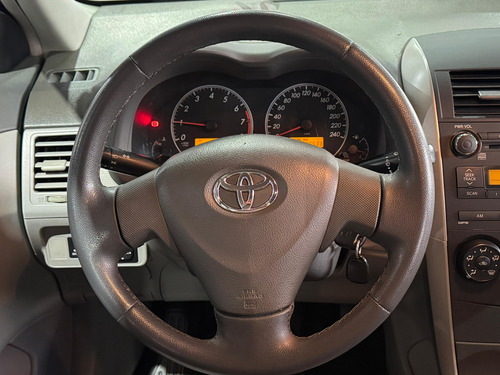 Toyota Corolla 1.8 XLI 16V FLEX 4P AUTOMÁTICO