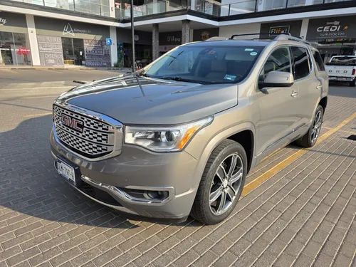 GMC Acadia 3.7 Denali At