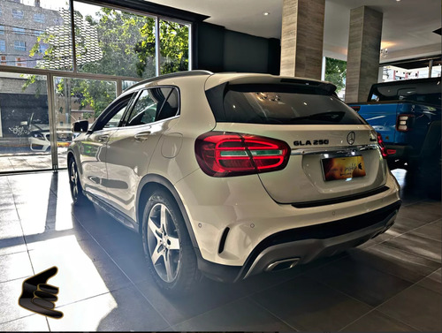 Mercedes-Benz Clase GLA 1.6 Gla250 Amg-line 211cv