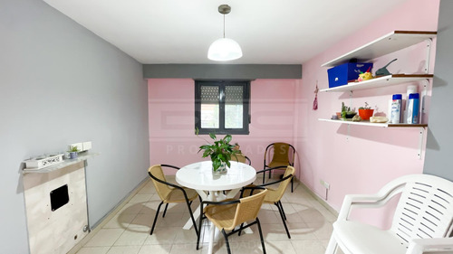 Casa 4 Dormitorios Venta - Florida Mitre/este