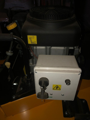 Imagen 15 de 19 de Cortadora De Arrastre Para Cuatriciclos Con Motor Villa