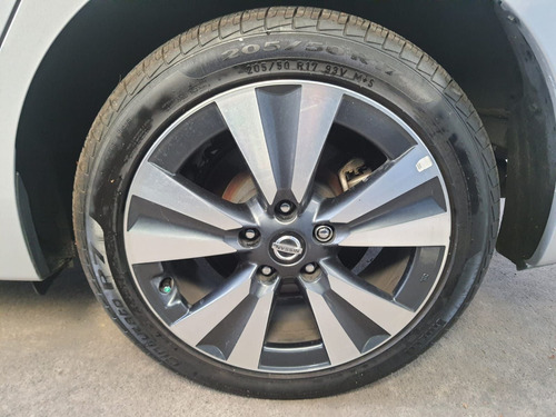 Imagen 9 de 15 de Nissan Sentra 2017 1.8 Exclusive Navi At