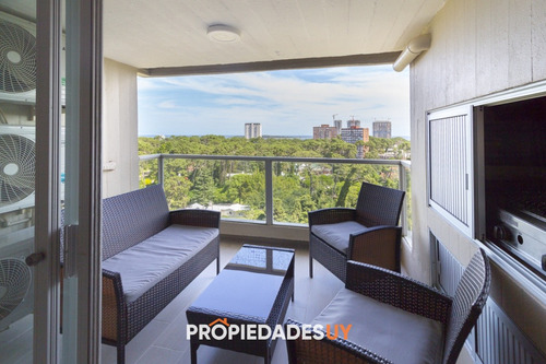 Apartamento En Venta En Roosevelt Punta Del Este, 2 Dormitorios, 2 Baños