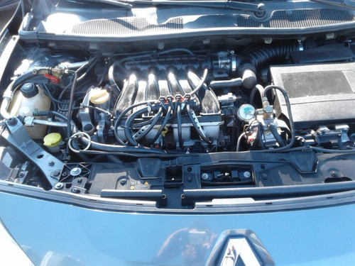 Imagen 11 de 11 de Renault Fluence Luxe 2.0