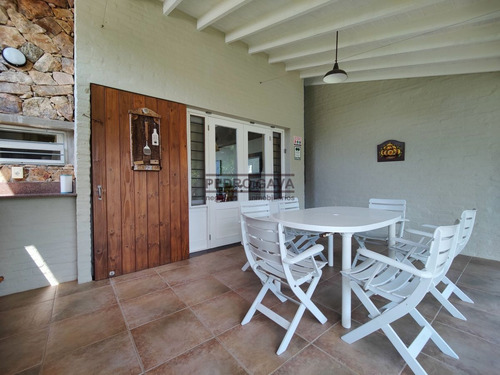 Imagen 21 de 29 de Hermosa Casa A La Venta En Punta Fría, Muy Próxima Al Mar Y Playa De San Francisco