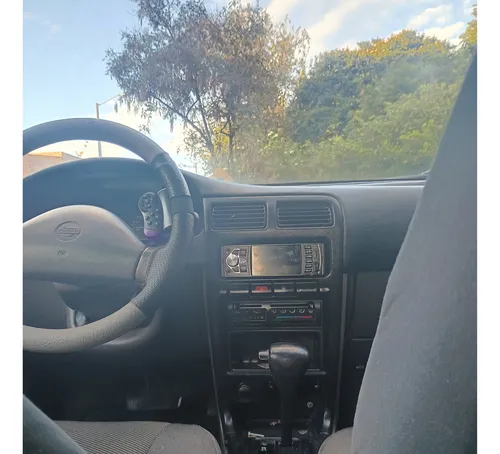 Nissan Sentra 1.6 B13 Std