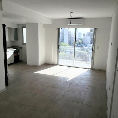Imagen 3 de 8 de Departamento En Venta En Quilmes