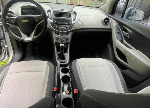 Imagen 9 de 17 de Chevrolet Tracker 1.8 Ltz Fwd Mt 140cv 2015