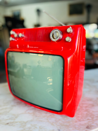 Televisor Noblex 14 Rojo Impecable (Usado)