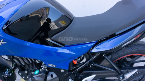 Imagen 9 de 17 de Hero Hunk 160r Moto Con Abs Usada