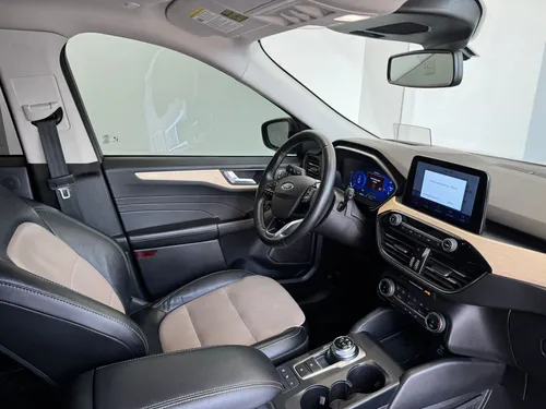 Ford Escape 2.5 Titanium Hybrid At