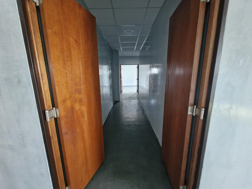 Alquiler De Oficina En Villa Sarmiento