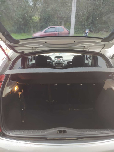 Imagem 9 de 9 de Citroën C3 2008 1.4 8v Glx Flex 5p