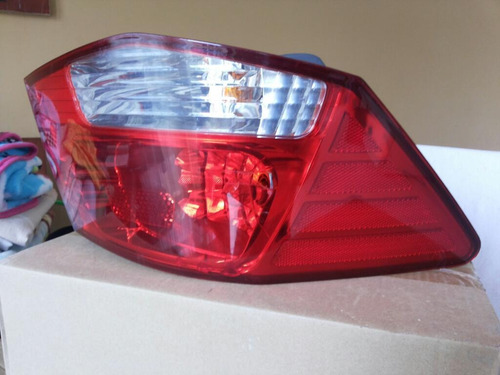 Faro Posterior Kia Cerato 2010 Nuevo Depo