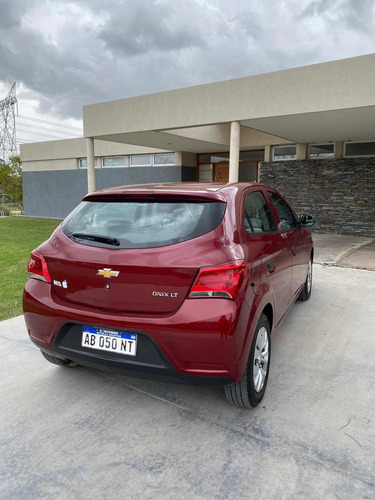 Chevrolet Onix 1.4 Lt 98cv 2017