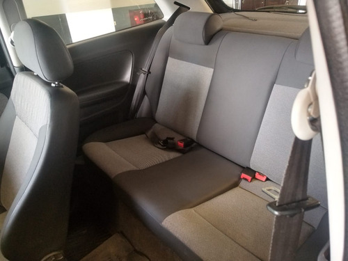 Imagen 8 de 9 de Volkswagen Gol Trend 1.6 Pack 2 Modelo 2014