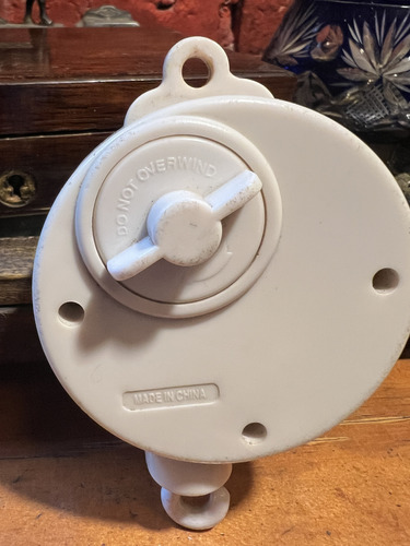 Caja De Musica De Plastico Juguete Retro (Usado)