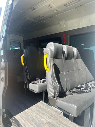 Daily Iveco 28 Lugares 2021/2022 Escolar
