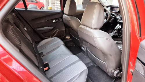 Peugeot 2008 1.2 Puretech Allure Pack