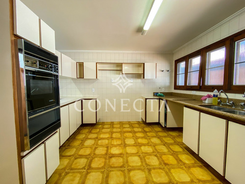 Imagem 14 de 30 de Alphaville 04 - Casa 350m² - 4 Suítes; 6 Vagas; Piscina; Espaço Gourmet Com Churrasqueira; Amplo Living - Cncd904