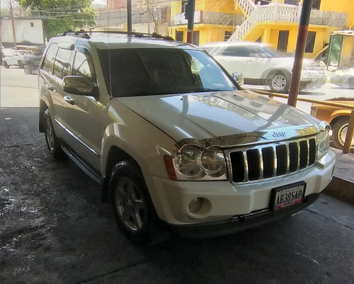 Imagen 2 de 10 de Jeep Grand Cherokee Limited 4x4