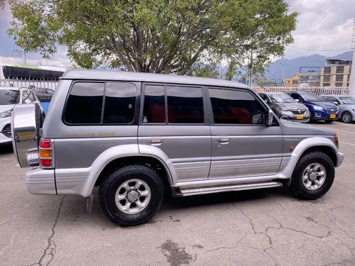 Mitsubishi Montero 3.0 V43 Wagon