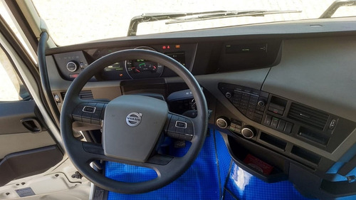 Volvo Fh 460 Globetrotter 6x2 Câmbio Automático Único Dono