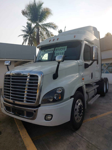 Freightliner Cascadia Dd15 475hp 18 Vel Cab 72 Std., 02 Oc