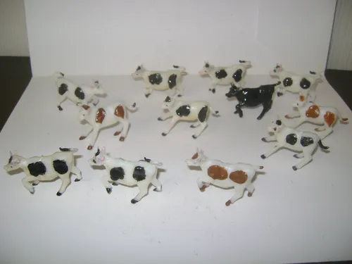 Antiguos Animalitos Tipo Eg Toys 8 Vacas 4 Terneros Razas 2 (Usado)