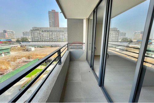 Departamento 1 D/ 1 B Con Amplio Balcón En Ñuñoa