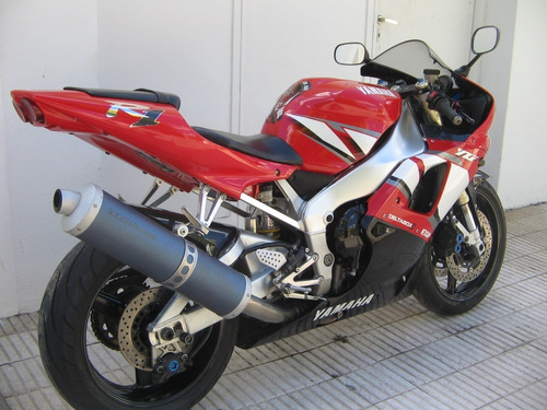 Yamaha R1