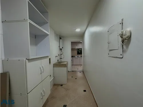 Apartamento En Lalinde Con Generosa Terraza(mls#256169)