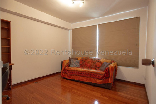 Imagen 18 de 27 de Ls Vende Apartamento Colinas De Valle Arriba