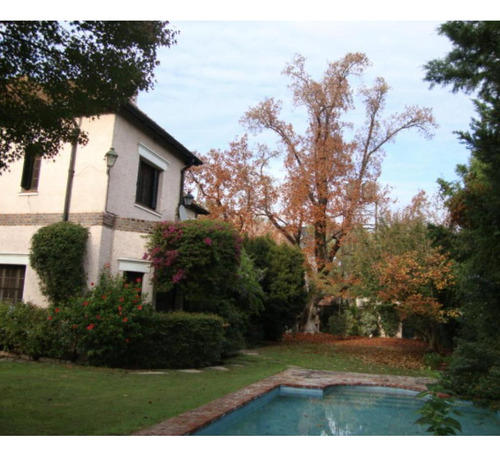 Gran Chalet En Venta: Sobre Calle Ohggins, Hurlingham