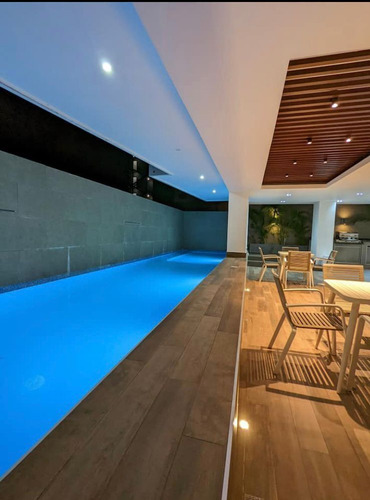 Apartamento Amueblado De 1 Habitación Con Amenidades De Lujo