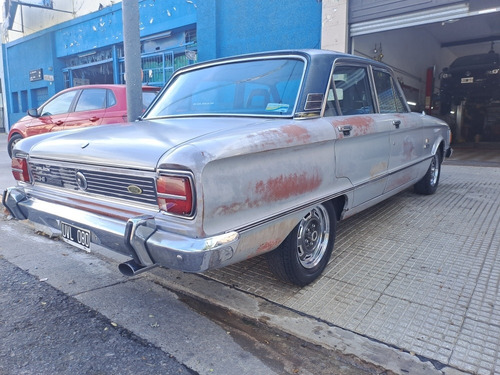 Imagen 24 de 25 de Ford Falcon Futura Sp