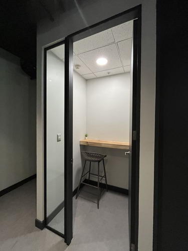 Oficina En Arriendo En Las Condes - Próximo A Metro El Golf