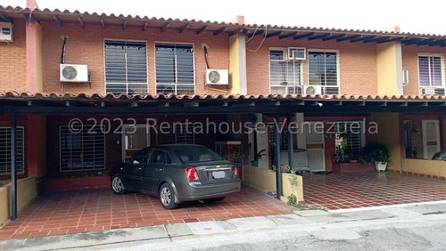 Amplia Y Moderna Casa En Venta Este De Barquisimeto. Urbanizacion Las Trinitarias 24-518 As-f