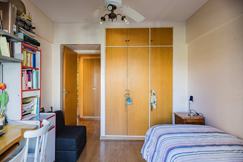 Imagen 29 de 30 de Venta Dpto 4 Amb Y Depend Luz 2 Cochera Belgrano R