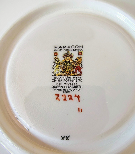 Juego De Consomera Con Tazón Y Plato Paragón Queen Elizabeth Blanco (Usado)