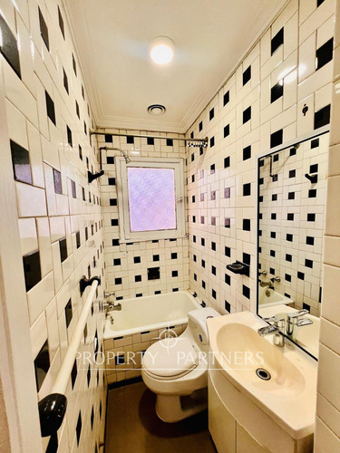 Hermosa Casa En Exclusivo Barrio, Se Arrienda En Ñ...