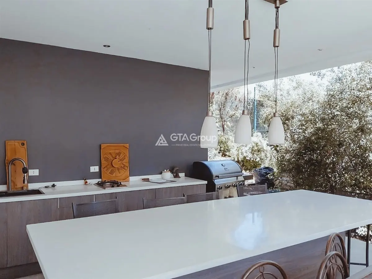 Imagen 4 de 10 de Venta Casa Mediterránea 6d-7b, Valle Escondido, Lo Barnechea