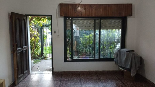 Imagen 7 de 12 de Casa Para 2 Familias En Venta En Ituzaingo Sur