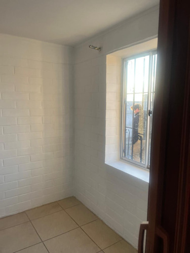 Villa Los Tilos, Casa Un Piso, Solida, Pareada, Vista Norte