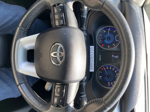 Imagen 11 de 11 de Toyota Hilux Srx At 4x4