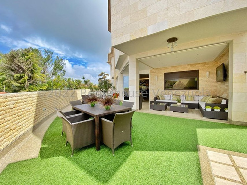 Exclusiva Casa En Venta Los Naranjos Del Cafetal Rah Mls25-9471
